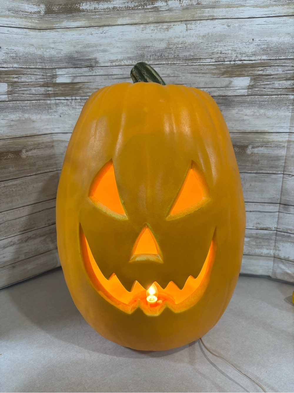Light up pumpkin Hallowe’en decor